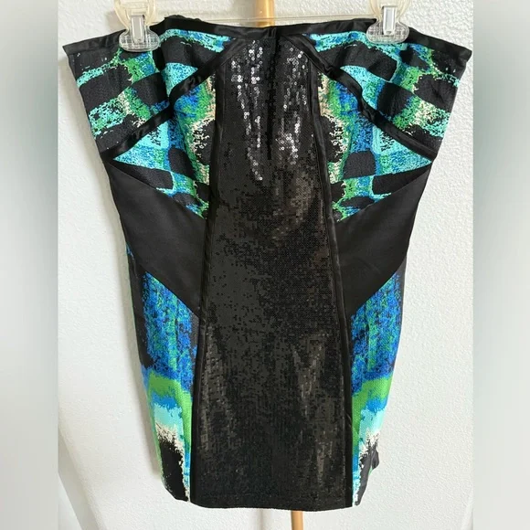NWOT Laundry by Shelli Segal size 10 mini sequin dress